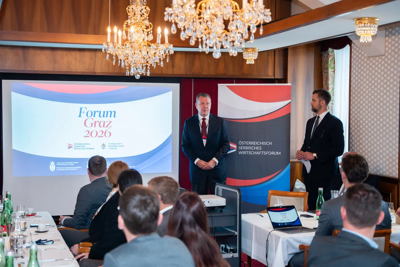 Eröffnung des Forum Graz 2026 vor der Präsentationsfolie